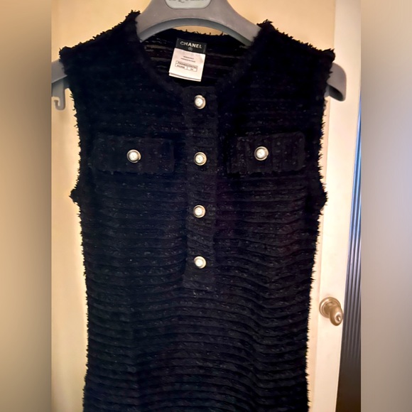 😍❤️authentic Classic CHANEL dress - Picture 1 of 15